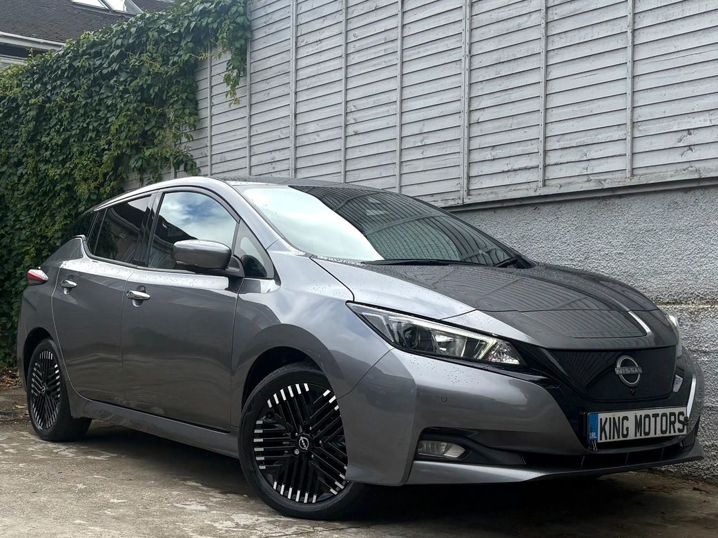 Image for 2022 Nissan Leaf N-CONNECTA / APPLE & ANDROID AUTO / NAV / RADAR CRUISE / HALF-LEATHER / PARK SENSORS / ONE OWNER / *FINANCE PACKAGES AVAILABLE*