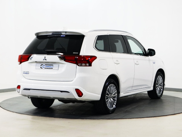 Image for 2021 Mitsubishi Outlander *17* PHEV DYNAMIC