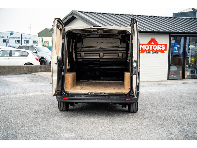 Image for 2018 Nissan NV300 