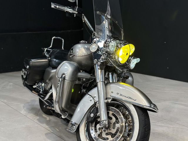 Image for 2008 Harley-Davidson Dyna Glide Road King