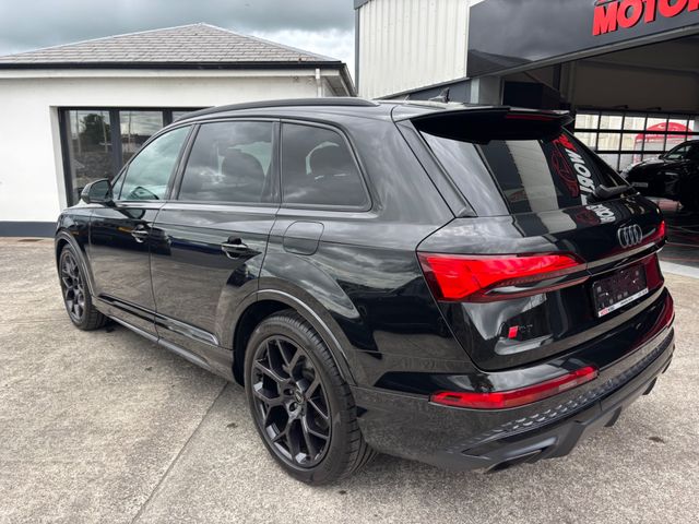 Image for 2024 Audi Q7 TFSI E QUATTRO BLACK EDITION 394PS