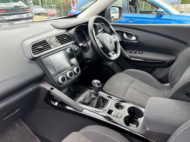 Image for 2022 Renault Kadjar 1.3 TCE 140 GPF Equilibre - SUMMER SALE NOW LIVE