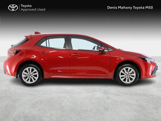 Image for 2025 Toyota Corolla Luna Hybrid