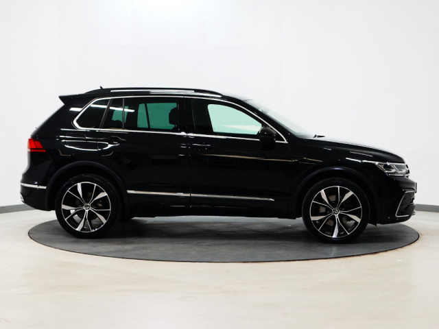 Image for 2023 Volkswagen Tiguan *18* R-LINE TSI DSG