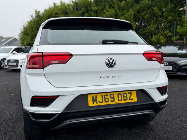Image for 2020 Volkswagen T-Roc SE TDI
