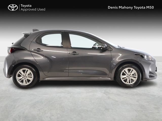 Image for 2025 Toyota Yaris Hybrid Luna Auto