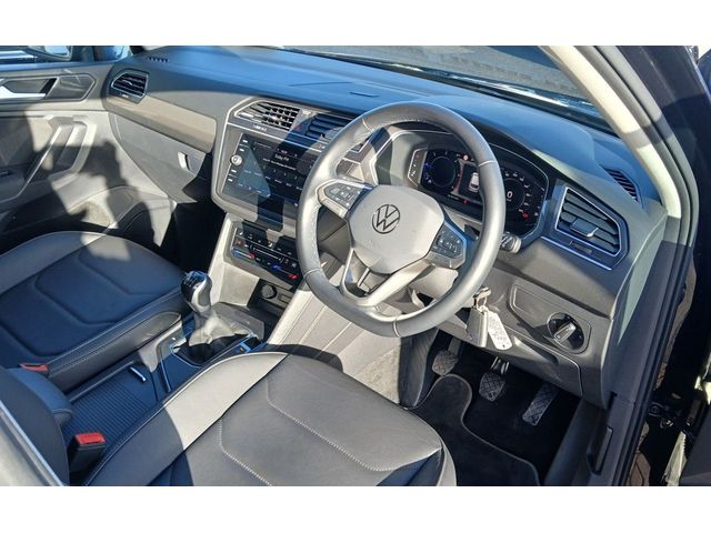 Image for 2024 Volkswagen Tiguan Allspace Life 2.0 TDI 150 BHP **LEATHER INTERIOR, REAR VIEW CAMERA, WINTER PACK, APP CONNECT**