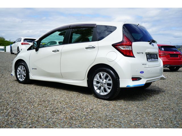 Image for 2018 Nissan Note E-power