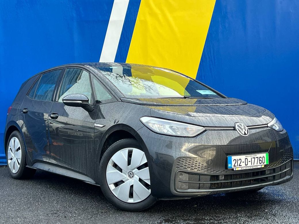 Image for 2021 Volkswagen ID.3 PRO LIFE 58KWH // DIGITAL CLUSTER // APPLE CARPLAY/ANDROID AUTO // ADAPTIVE CRUISE CONTROL