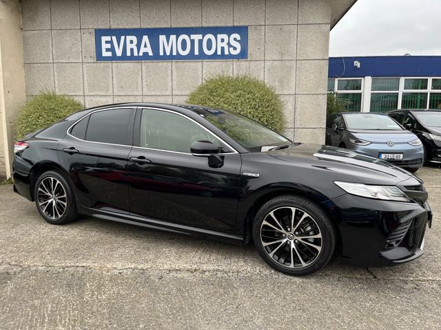 Image for 2018 Toyota Camry WS AUTOMATIC HYBRID 2.5 PETROL //REVERSE CAMERA//LEATHER SEATS//KEYLESS ENTRY//ADAPTIVE CRUISE CONTROL// 