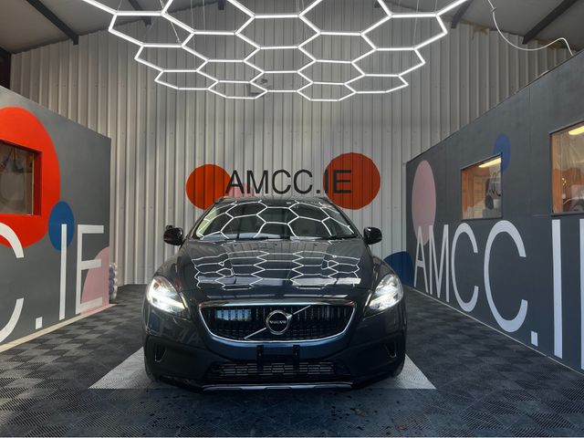 Image for 2018 Volvo V40 2.0 DIESEL / 90k KMs / REVERSE CAMERA , ELECTRIC SEATS