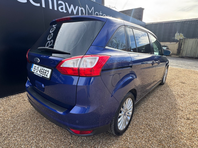 Image for 2015 Ford Grand C-Max 1.6 TDCI 115 PS TITANIUM 7 SEATER // LOW MILEAGE // GREAT CONDITION // 07/26 NCT // CRUISE, PARKING SENSORS AND BLUETOOTH // 