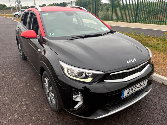 Image for 2026 Kia Stonic 261 two tone, sports edition, **finance from 3.9%** metallic paint, **7 year warranty** **3 year AA** Reversing Camera, Touch Screen Infotainment System, Sat Nav, Cruise Control