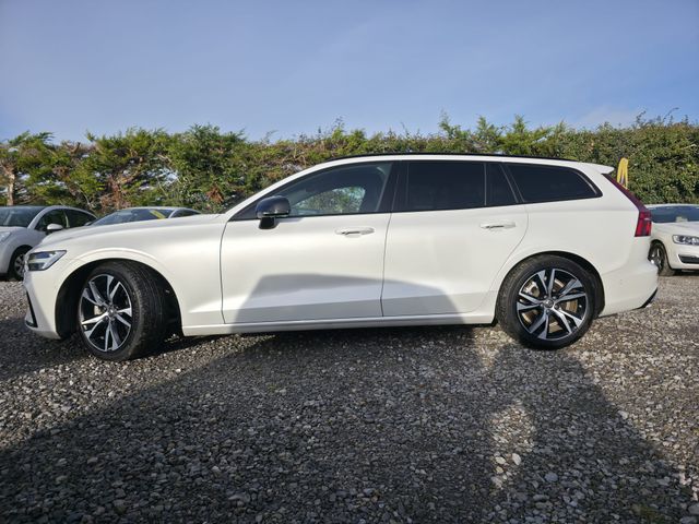 Image for 2021 Volvo V60 B5 R Design