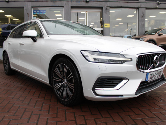 Image for 2020 Volvo V60 2020 VOLVO V60// PHEV T6 340 HP R-DESIGN AUTO AWD