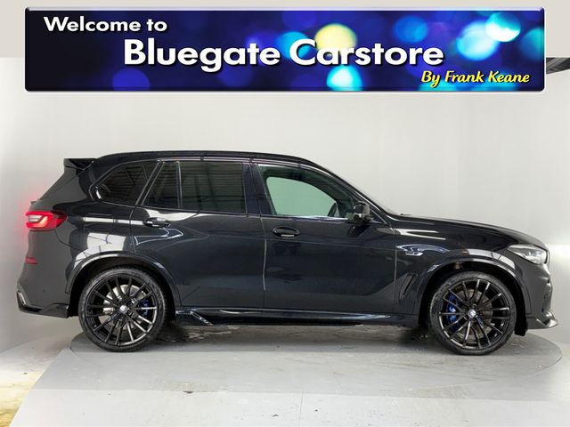 Image for 2022 BMW X5 XDRIVE45E M SPORT**PERFORMANCE KIT**NEW 22"ALLOYS**BLACK LEATHER INTERIOR**REVERSE CAMERA**PARKING SENSORS**DUAL CLIMATE CONTROL**APPLE CARPLAY**ELECTRIC TAILGATE**FINANCE AVAILABLE**