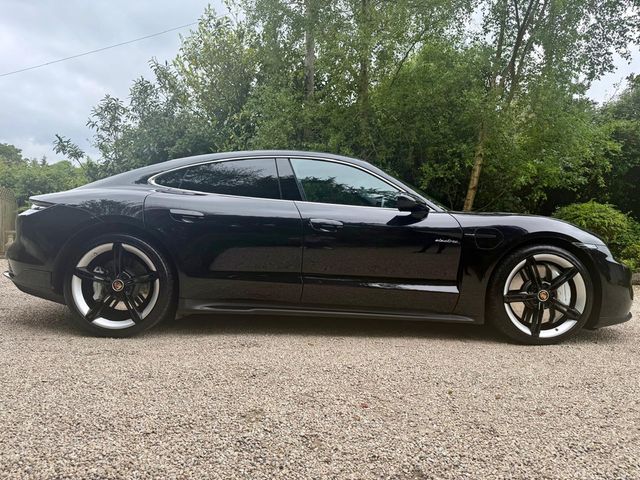 Image for 2020 Porsche Taycan 4S 