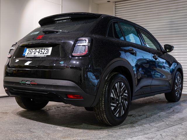 Image for 2025 Fiat 600 RED