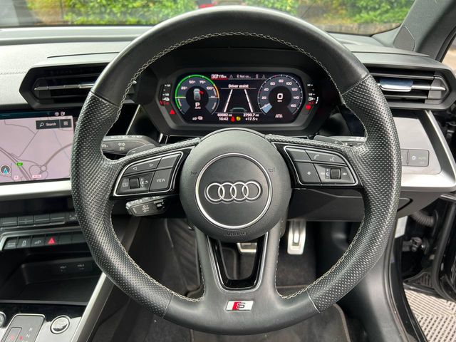 Image for 2023 Audi A3 S-LINE 1.4 HYBRID // APPLE CARPLAY/ANDROID AUTO // LEATHER S-LINE INTERIOR // DIGITAL CLUSTER