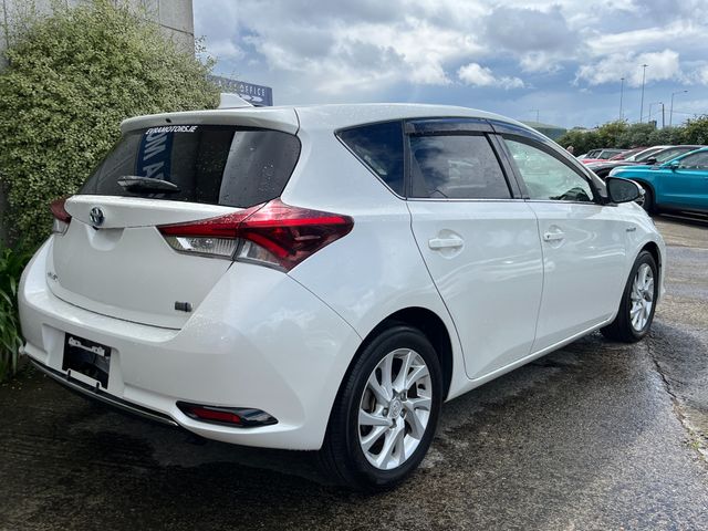 Image for 2018 Toyota Auris HYBRID AUTOMATIC 1.8 PETROL //LOW MILES//REVERSE CAMERA//KEYLESS ENTRY//HALF LEATHER SEATS//