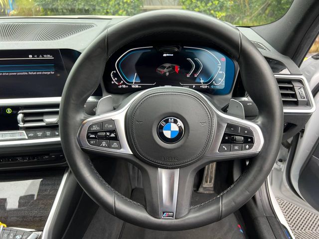 Image for 2021 BMW 3 Series 330e M-SPORT COMPETITION 2.0 HYBRID // FULL SERVICE HISTORY // HEATED M-SPORT SEATS // AMBIENT LIGHTING PACK