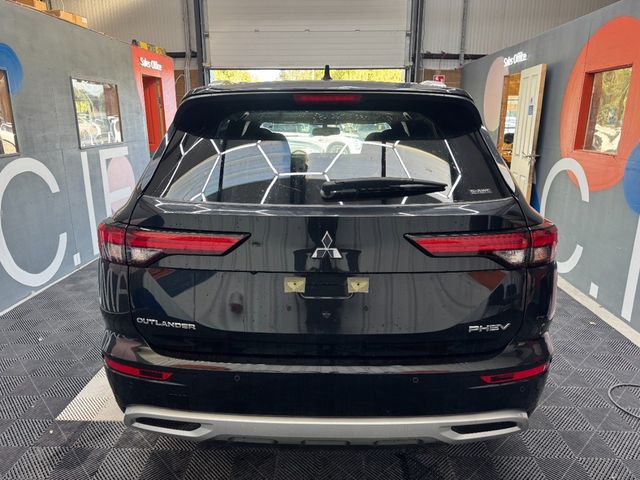 Image for 2024 Mitsubishi Outlander 2024 MITSUBISHI OUTLANDER PHEV P 4WD 2.4 AUTOMATIC / CRUISE CONTROL / 360 CAMERA / ELECTRIC MEMORY & HEATED SEATS / PADDLE SHIFTERS /PANORAMIC SUNROOF/ 7 SEATS OPTION AND MOR