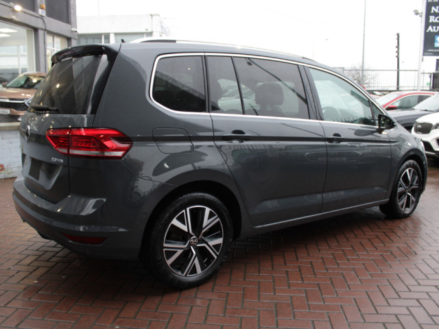 Image for 2021 Volkswagen Touran 2.0TDI HIGHLINE PLUS AUTO PANROOF // UPGRADED ALLOYS // STUNNING CAR // BUY WITH CONFIDENCE AA AND SIMI APPROVED DEALER 2026 // FINANCE ARRANGED // ALL TRADE INS WELCOME // WELL WORTH VIEWING // 