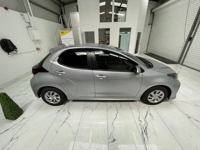 Image for 2023 Toyota Yaris Yaris Hybrid Luna