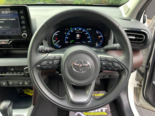 Image for 2022 Toyota Yaris Cross Z-SPEC 1.5 HYBRID AUTO // REVERSE CAMERA // DIGITAL CLIMATE CONTROL // ADAPTIVE CRUISE CONTROL