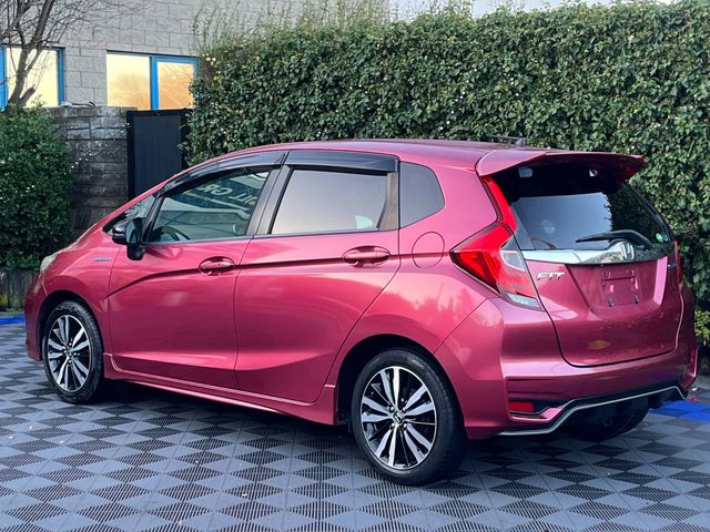 Image for 2018 Honda Fit F-PACKAGE 1.5 HYBRID // REVERSE CAMERA // ADAPTIVE CRUISE CONTROL // DIAMOND CUT ALLOYS