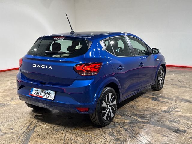 Image for 2025 Dacia Sandero MANUAL 1.0 - MULTI FUNCTION STEERING WHEEL - CRUISE CONTROL - HEATING / AC CONTROLS - AUTO STOP/START