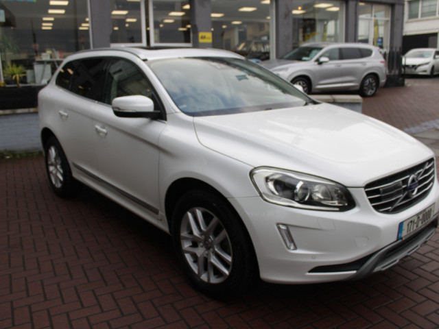 Image for 2017 Volvo XC60 2.0D4 SE LUXURY DELUXE 5DR ESTATE AUTOMATIC // MINT CONDITION // BUY WITH CONFIDENCE AA AND SIMI APPROVED DEALER 2025 // FINANCE ARRANGED // ALL TRADE INS WELCOME // 