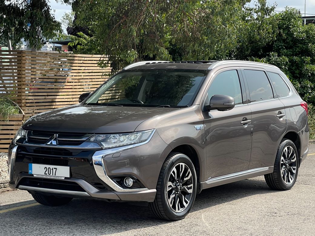 Image for 2017 Mitsubishi Outlander PHEV 4H
