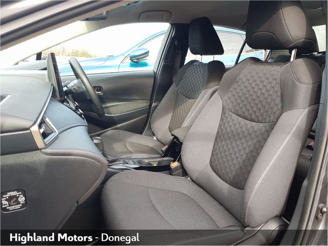 Image for 2023 Toyota Corolla 1.8 Hybrid Luna Saloon