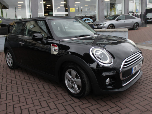 Image for 2019 Mini Cooper 1.5D COOPER SPORT 3DR HATCHBACK AUTOMATIC // STUNNING LOOKING CAR // BUY WITH CONFIDENCE AA AND SIMI APPROVED DEALER 2026 // FINANCE ARRANGED // ALL TRADE INS WELCOME //