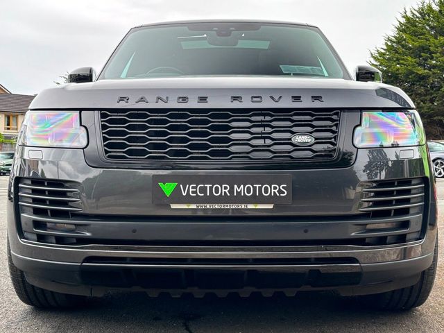 Image for 2021 Land Rover Range Rover WESTMINSTER BLACK PACK P400E PHEV