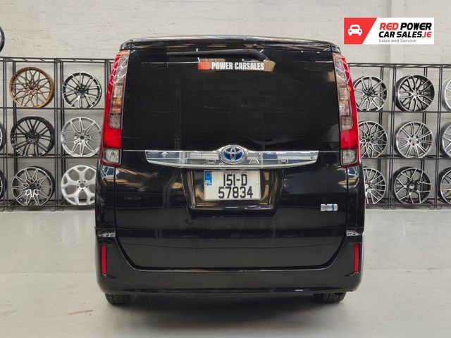 Image for 2015 Toyota Noah Daa-zwr80g