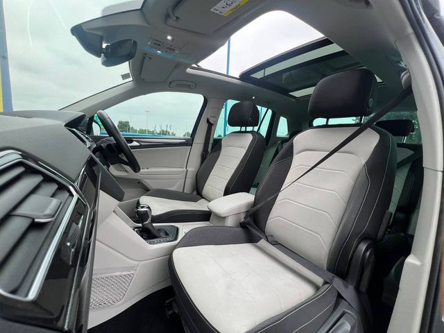 Image for 2022 Volkswagen Tiguan ELEGANCE 1.4 TSI HYBRID AUTO // PANORAMIC SUNROOF // 360 DEGREE SURROUND PARKING SENSORS // HEATED SEATS