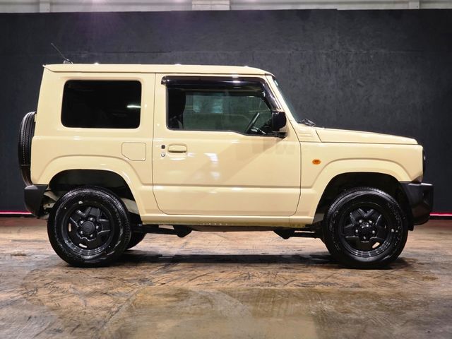 Image for 2023 Suzuki Jimny MANUAL SUV 4WD - HEATING CONTROLS / AC - HEATED SEATS - REVERSE CAMERA 