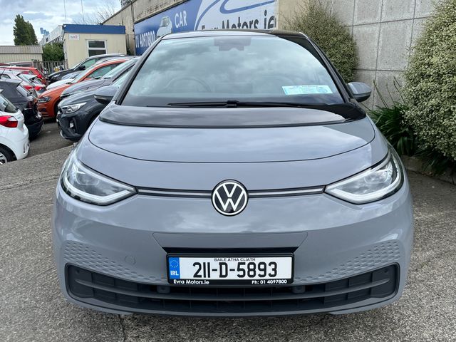 Image for 2021 Volkswagen ID.3 PRO FAMILY 58KWH ELECTRIC //PANORAMIC GLASS ROOF//HEATED SEATS AND STEERING WHEEL//REVERSE CAMERA//SAT NAV//KEYLESS ENTRY//