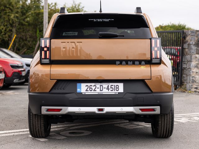 Image for 2026 Fiat Grande Panda BEV La Prima