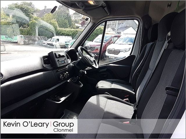 Image for 2022 Nissan Interstar L3 H2 135 FWD AC MY2