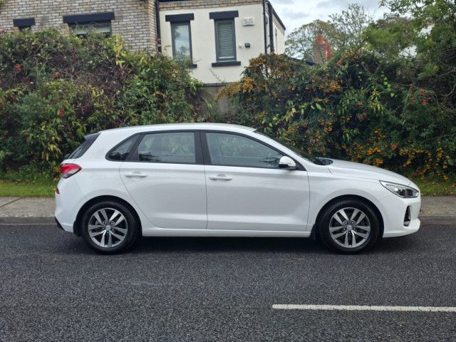 Image for 2017 Hyundai i30 i 30 Deluxe 5DR