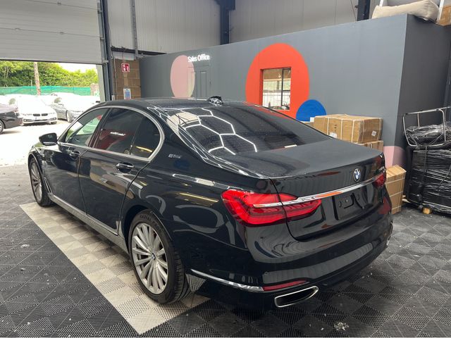 Image for 2017 BMW 7 Series 2017 BMW 740E IPERFORMANCE M-SPORT 2.0 AUTOMATIC / CRUISE CONTROL / 360° CAMERA / ELECTRIC MEMORY & HEATED SEATS / AMBIENT LIGHTS AND MORE