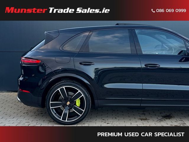 Image for 2022 Porsche Cayenne 3.0 V6 E-Hybrid