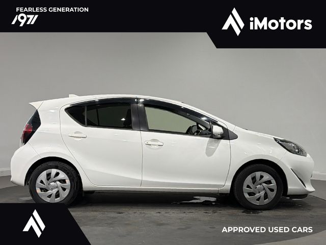 Image for 2021 Toyota Aqua AUTOMATIC HYBRID S