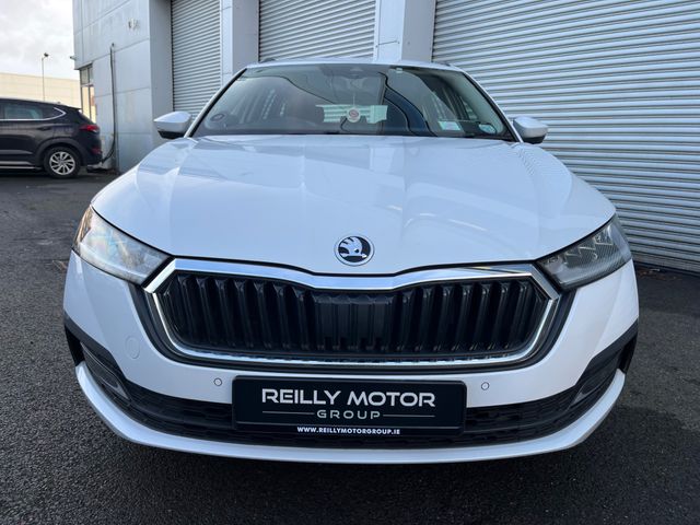 Image for 2021 Skoda Octavia 1.0 PETROL HYBRID TECH 110HP AUTO ESTATE