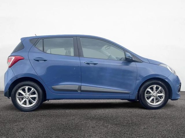 Image for 2016 Hyundai i10 