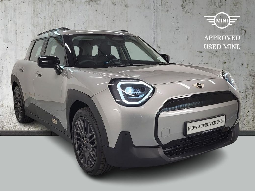 Image for 2025 Mini Cooper Aceman E Classic