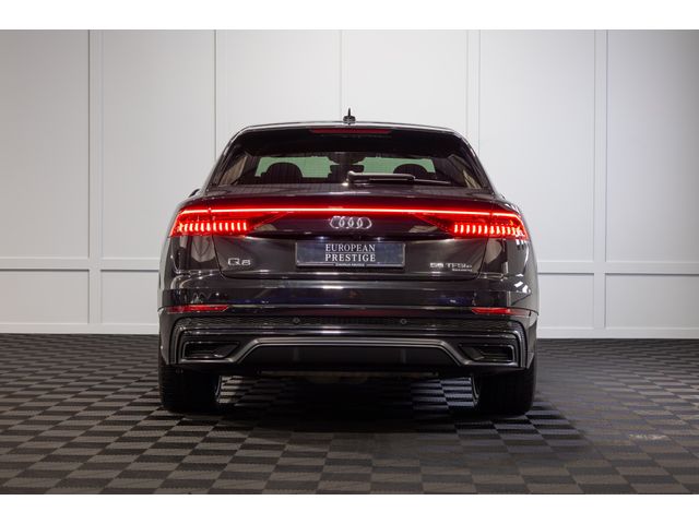 Image for 2023 Audi Q8 55 TFSIe S-Line Black Edition